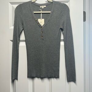 BRAND NEW W/TAGS SIZE Small local boutique sweater